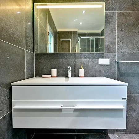Villa Yagiz-villa With Children's Pool&jacuzzi For 6 People In Gocek *