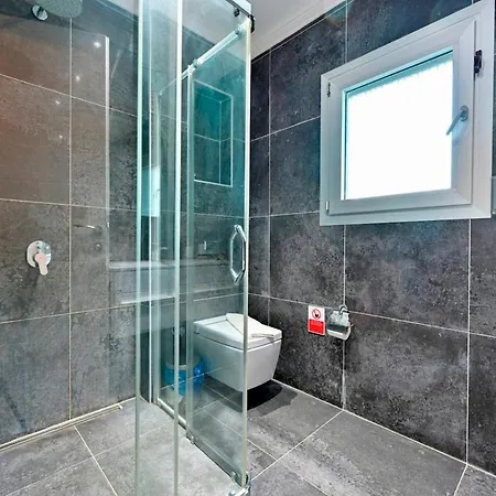 Villa Yagiz-villa With Children's Pool&jacuzzi For 6 People In Gocek *