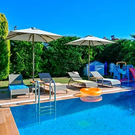 Villa Yagiz-villa With Children's Pool&jacuzzi For 6 People In Gocek Fethiye